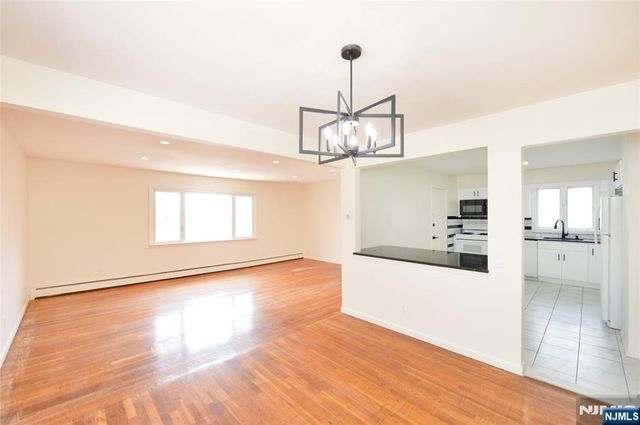 100 Eastern Way, Rutherford, NJ 07070