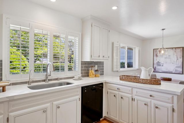 600 Los Altos Avenue, Los Altos, CA 94022