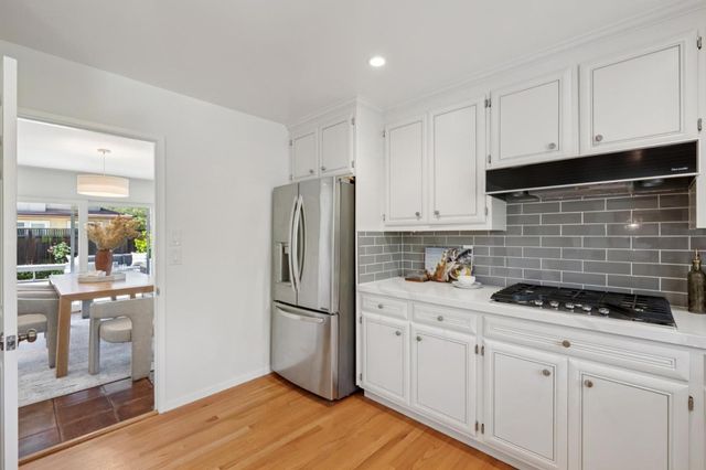 600 Los Altos Avenue, Los Altos, CA 94022
