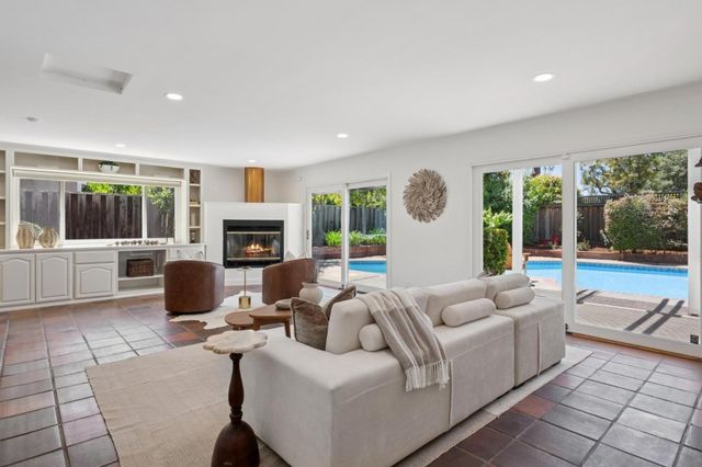 600 Los Altos Avenue, Los Altos, CA 94022