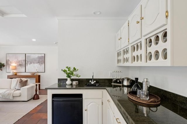 600 Los Altos Avenue, Los Altos, CA 94022