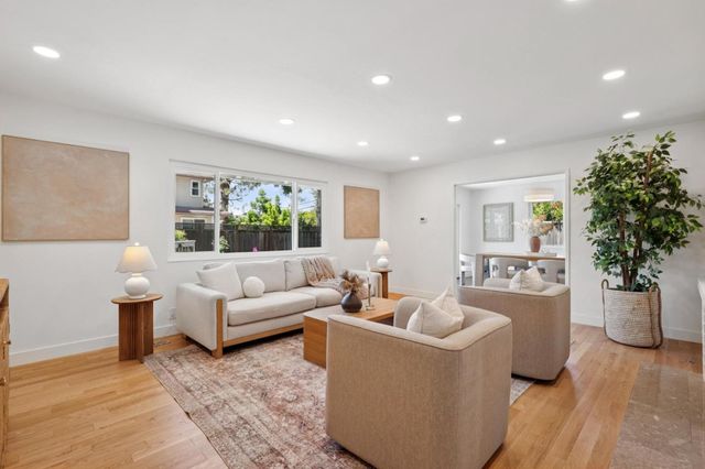 600 Los Altos Avenue, Los Altos, CA 94022