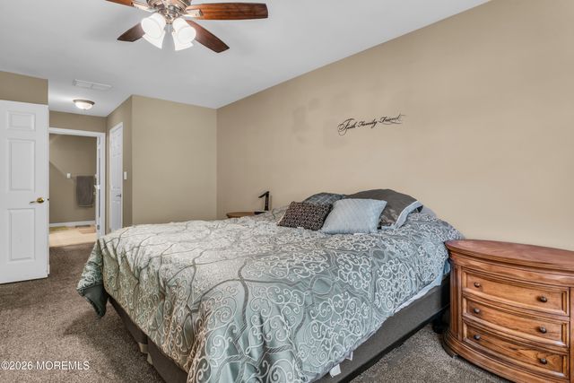 135 Brookfield Drive, Jackson, NJ 08527