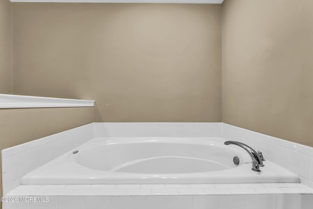 135 Brookfield Drive, Jackson, NJ 08527