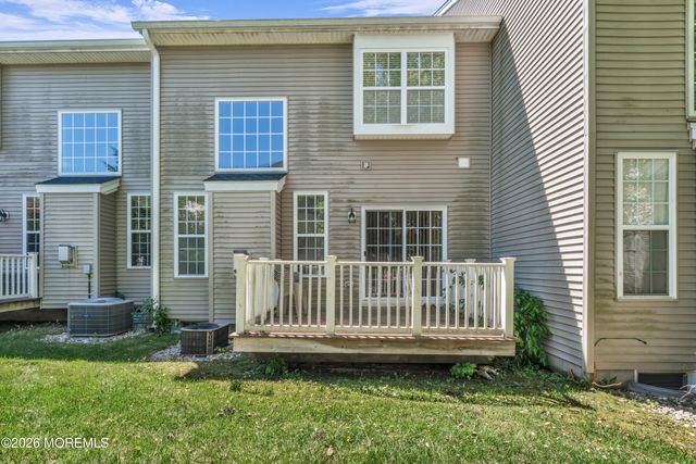 135 Brookfield Drive, Jackson, NJ 08527