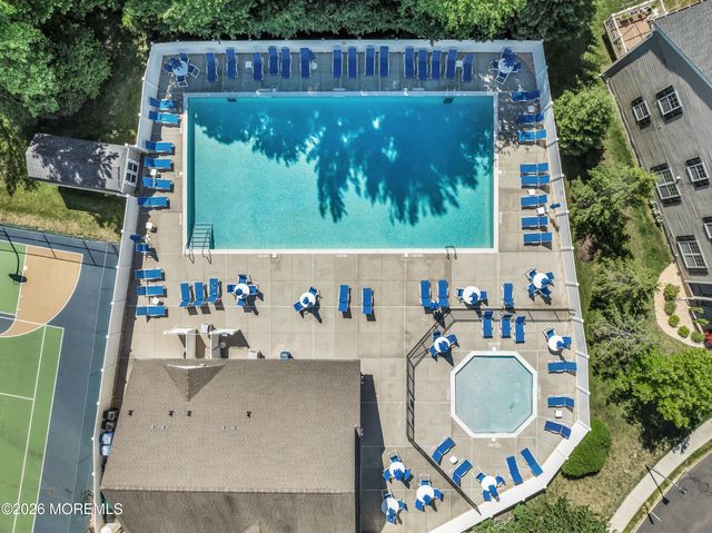 135 Brookfield Drive, Jackson, NJ 08527
