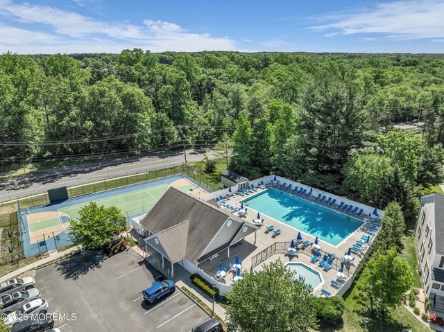135 Brookfield Drive, Jackson, NJ 08527