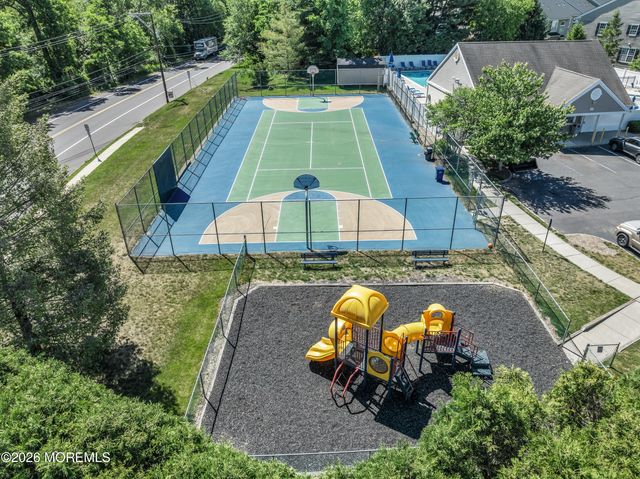 135 Brookfield Drive, Jackson, NJ 08527