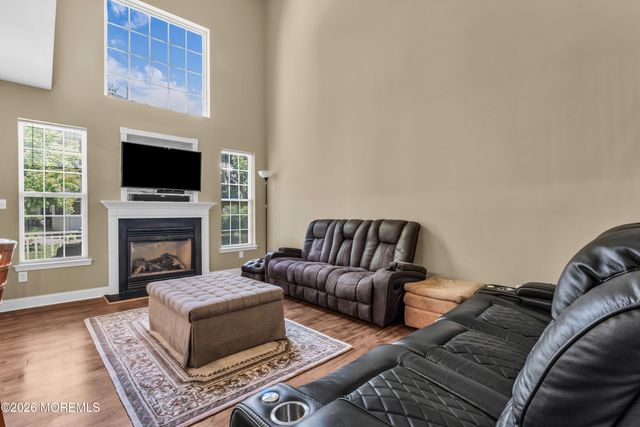 135 Brookfield Drive, Jackson, NJ 08527