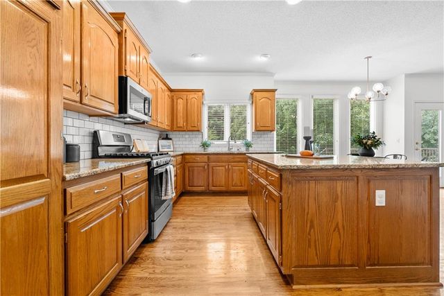 14121 W 142nd Street, Olathe, KS 66062