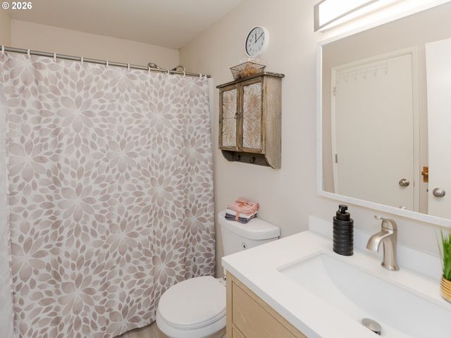 1116 Nw 138TH Way, Vancouver, WA 98685