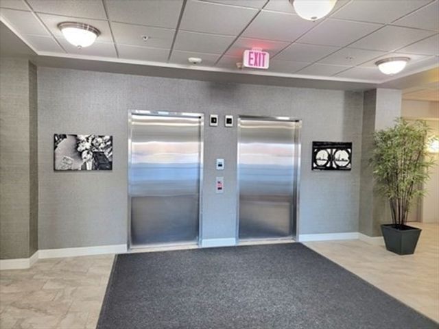 1 Cityview Ln 214, Quincy, MA 02169