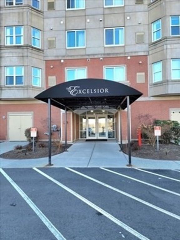 1 Cityview Ln 214, Quincy, MA 02169