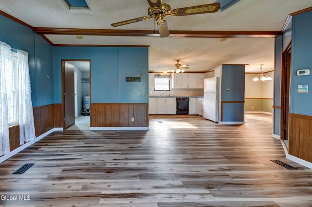 494 Lepper Road, Amsterdam, NY 12010