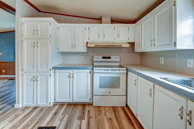 494 Lepper Road, Amsterdam, NY 12010