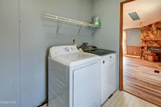 494 Lepper Road, Amsterdam, NY 12010