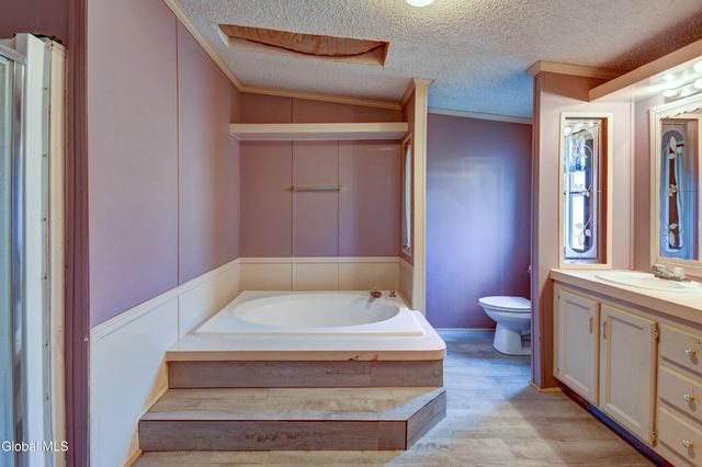 494 Lepper Road, Amsterdam, NY 12010