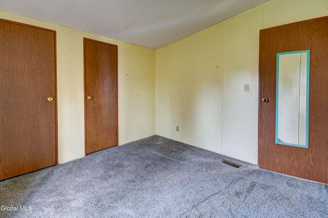 494 Lepper Road, Amsterdam, NY 12010