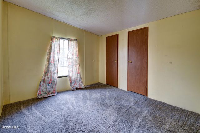 494 Lepper Road, Amsterdam, NY 12010