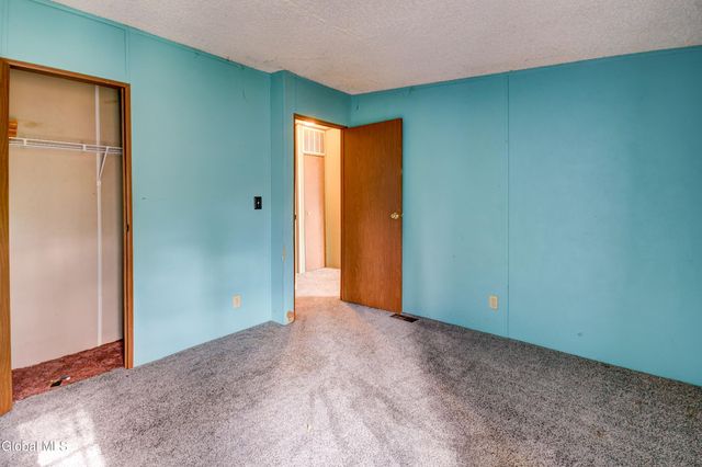 494 Lepper Road, Amsterdam, NY 12010