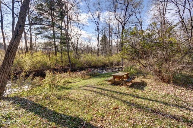 494 Lepper Road, Amsterdam, NY 12010