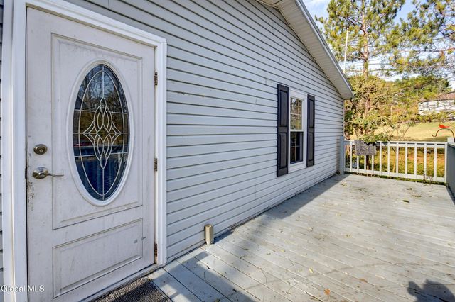 494 Lepper Road, Amsterdam, NY 12010