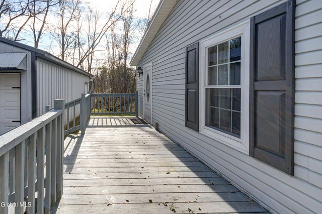 494 Lepper Road, Amsterdam, NY 12010