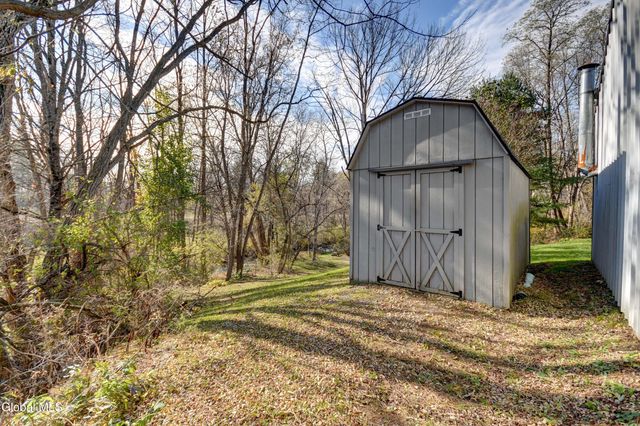 494 Lepper Road, Amsterdam, NY 12010