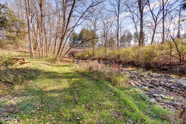 494 Lepper Road, Amsterdam, NY 12010