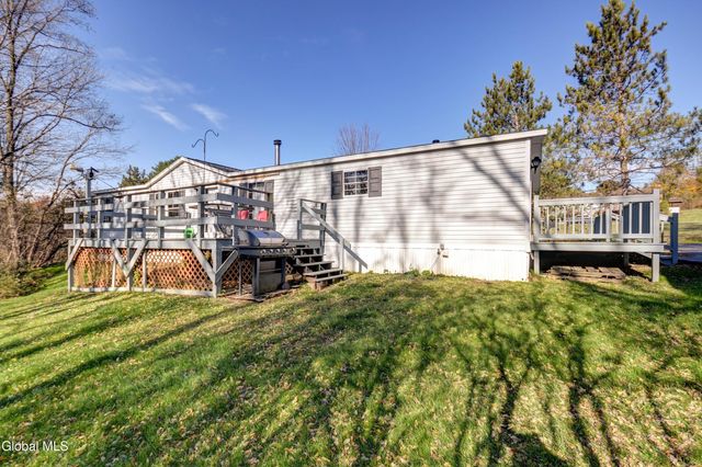 494 Lepper Road, Amsterdam, NY 12010