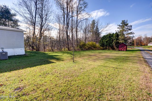 494 Lepper Road, Amsterdam, NY 12010