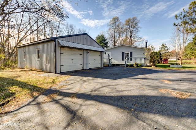 494 Lepper Road, Amsterdam, NY 12010