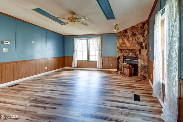 494 Lepper Road, Amsterdam, NY 12010