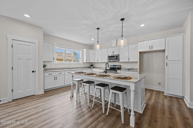 2124 Caracara Drive, New Bern, NC 28560