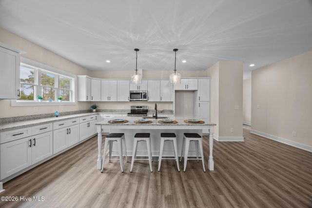 2124 Caracara Drive, New Bern, NC 28560