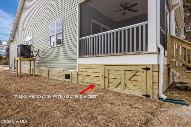 2124 Caracara Drive, New Bern, NC 28560