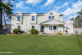 1305 8th Avenue, Toms River, NJ 08757