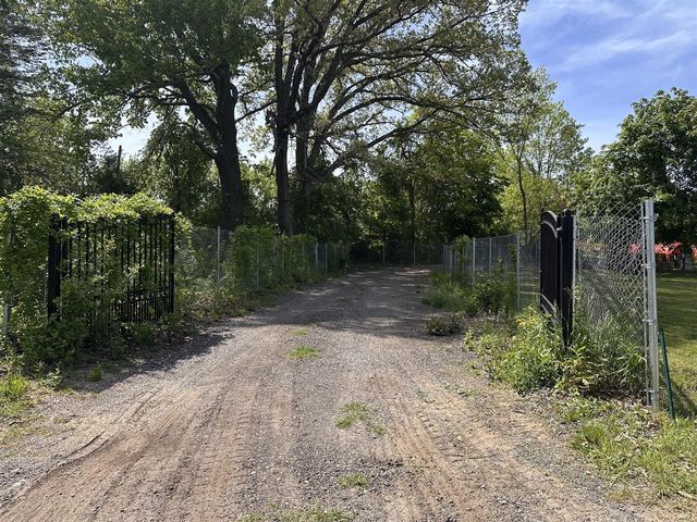 123 Culvert Street, Fennville, MI 49408
