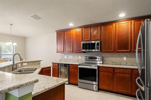 6631 BOULDER RUN LOOP, Wesley Chapel, FL 33545