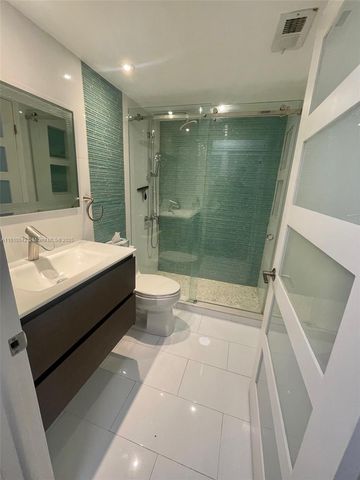11800 SW 18th St 131-4, Miami, FL 33175