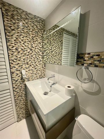 11800 SW 18th St 131-4, Miami, FL 33175