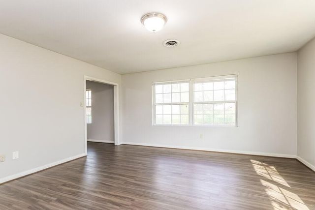 608 Hilliard, Conroe, TX 77301