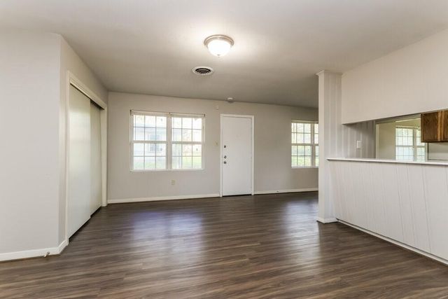 608 Hilliard, Conroe, TX 77301