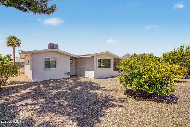 10020 W CUMBERLAND Drive, Sun City, AZ 85351