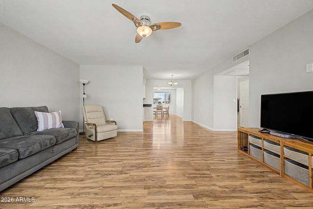 10020 W CUMBERLAND Drive, Sun City, AZ 85351