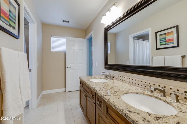 6830 W AURORA Drive, Glendale, AZ 85308