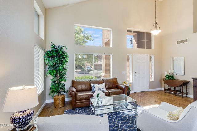 6830 W AURORA Drive, Glendale, AZ 85308