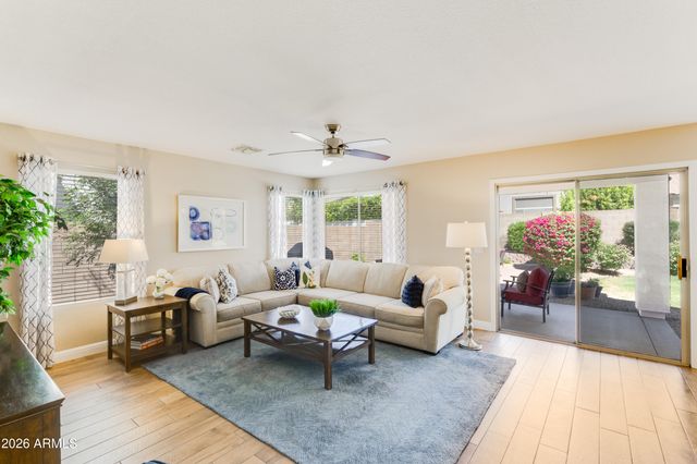 6830 W AURORA Drive, Glendale, AZ 85308