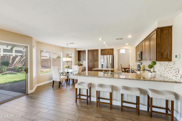 6830 W AURORA Drive, Glendale, AZ 85308