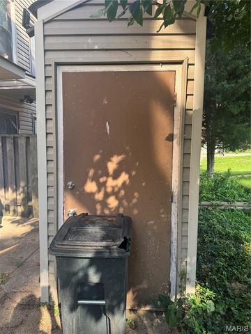 4430 Enright Avenue, St Louis, MO 63108